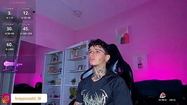 Ian Castillo  online show from November 26, 2025, 11:22 am