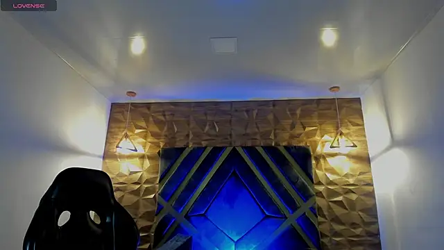 Ian Castillo  online show from February 27, 2026, 11:21 am