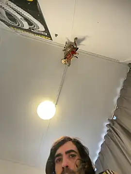 Snapshot of wolfwhite95 chatting on October 31, 2025, 2:40 pm wolfwhite95 online show from October 31, 2025, 2:40 pm