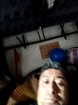 rayhot69 online show from December 13, 2024, 4:38 pm