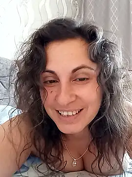 ShelaDiass online show from October 20, 2025, 9:43 am