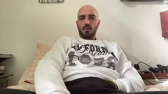 alessandromori91 online show from January 16, 2026, 1:48 pm