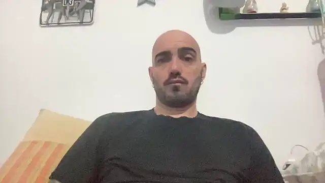 Snapshot of alessandromori91 chatting on February 23, 2026, 8:17 pm alessandromori91 online show from February 23, 2026, 8:17 pm