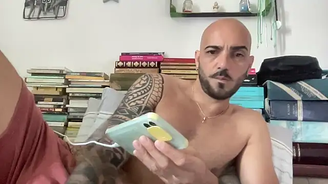 Snapshot of alessandromori91 chatting on June 12, 2026, 5:28 am alessandromori91 online show from June 12, 2026, 5:28 am