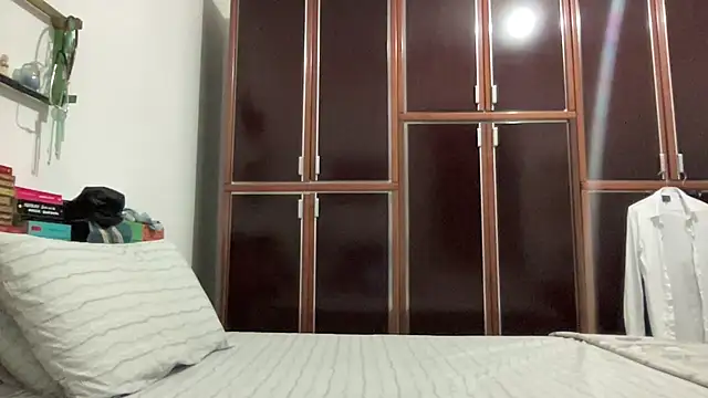 Snapshot of alessandromori91 chatting on June 15, 2026, 12:13 am alessandromori91 online show from June 15, 2026, 12:13 am