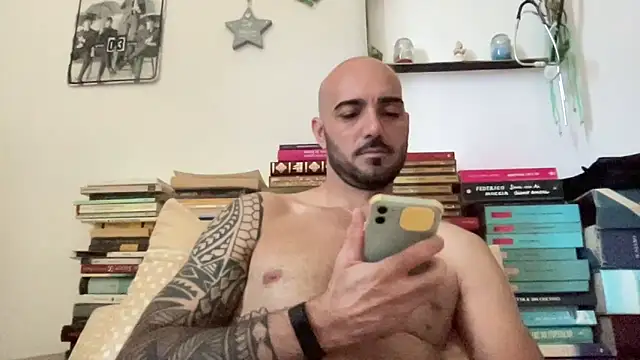 Snapshot of alessandromori91 chatting on June 19, 2026, 8:07 am alessandromori91 online show from June 19, 2026, 8:07 am