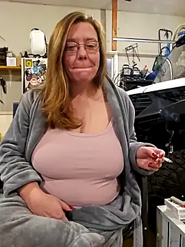 MsShelby40 online show from January 16, 2025, 11:16 pm