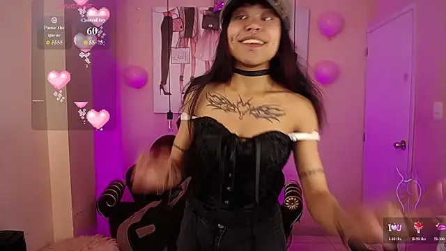 Violetta Suky online show from November 22, 2025, 12:59 pm