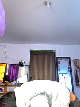 Violetta Suky online show from November 30, 2025, 12:31 pm