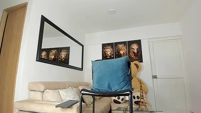 smit hot sr online show from February 16, 2025, 4:09 am