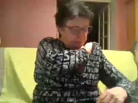 Vandeae44 online show from February 13, 2025, 8:24 pm