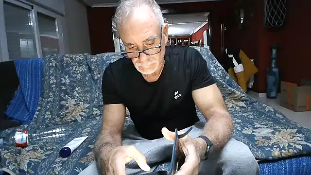 maduroguapo online show from December 18, 2024, 5:21 pm