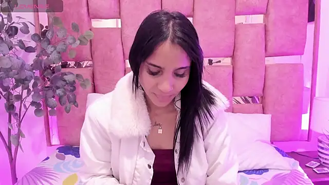 sophie pariss online show from March 20, 2026, 12:26 am