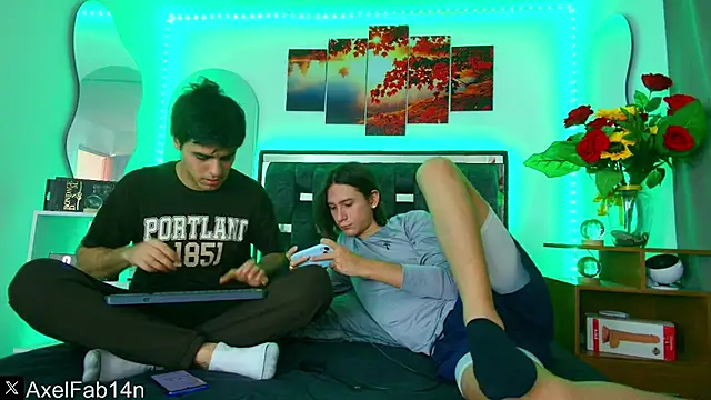 Alex and Fabian online show from February 19, 2025, 7:05 pm