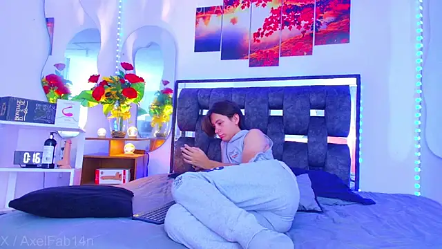 Alex and Fabian online show from September 14, 2025, 7:57 pm