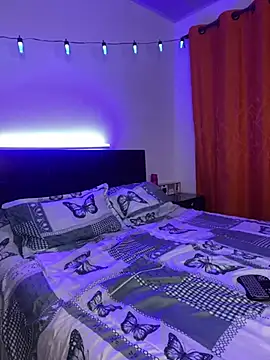 Snapshot of Isa_bel chatting on December 10, 2024, 1:32 am Isa bel online show from December 10, 2024, 1:32 am