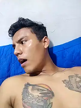 Snapshot of MagicMike009 chatting on January 22, 2025, 4:02 am MagicMike009 online show from January 22, 2025, 4:02 am