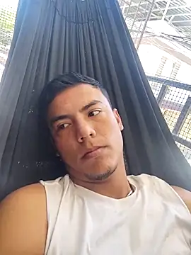 Snapshot of MagicMike009 chatting on September 21, 2025, 5:36 pm MagicMike009 online show from September 21, 2025, 5:36 pm