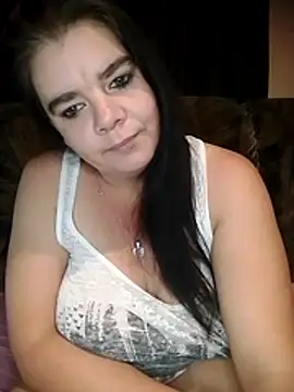 Snapshot of Hornyparratjie chatting on May 24, 2026, 1:10 am Hornyparratjie online show from May 24, 2026, 1:10 am