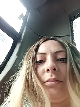 madelaine- online show from January 9, 2026, 7:15 pm