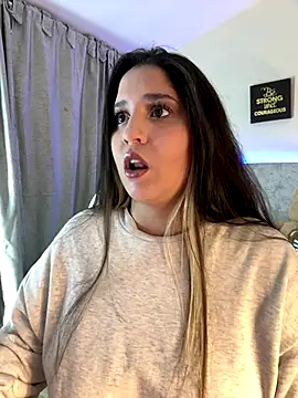 valentina jonnes1 online show from December 4, 2024, 2:42 am