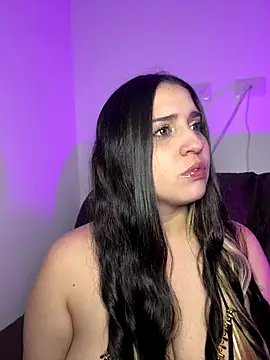 valentina jonnes1 online show from October 10, 2025, 6:45 am