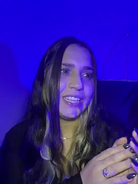 valentina jonnes1 online show from March 22, 2026, 7:12 am