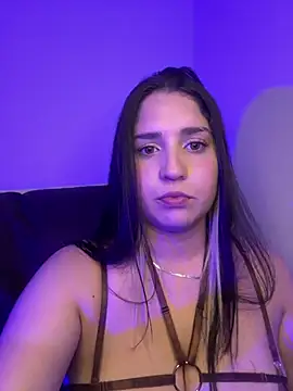 valentina jonnes1 online show from May 17, 2026, 4:10 am