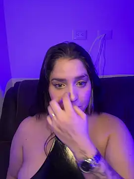 valentina jonnes1 online show from July 16, 2026, 4:51 am