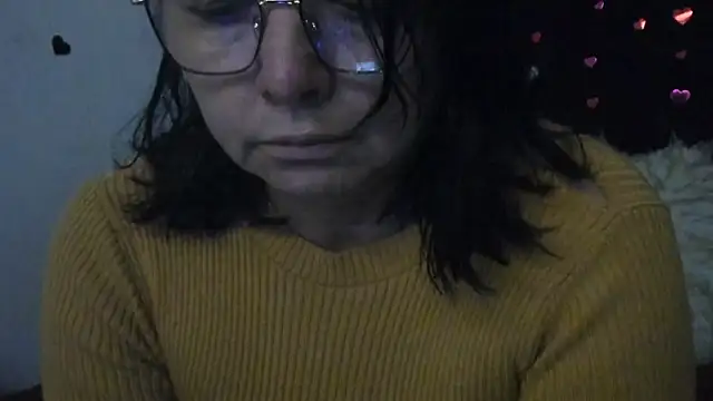 Evaaross 2345 online show from March 8, 2026, 12:31 pm