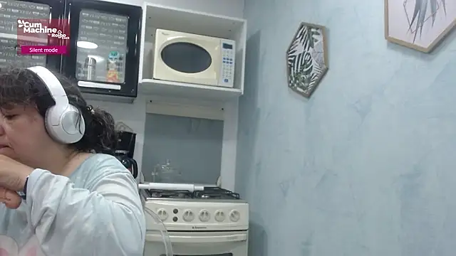 Drool Sucker online show from April 24, 2026, 12:51 pm