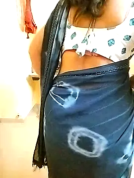 PayalSharmahot143 online show from November 24, 2025, 5:34 pm