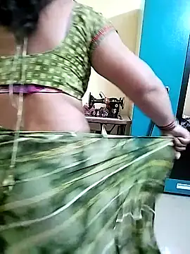 PayalSharmahot143 online show from November 25, 2025, 7:03 pm