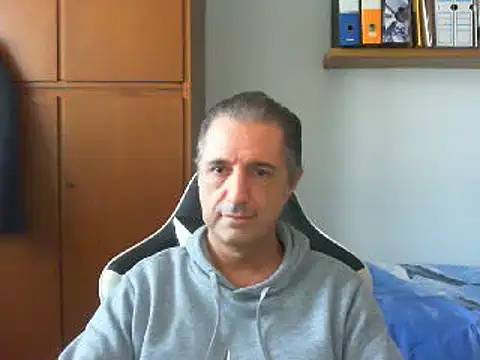 lliuk70mi online show from December 29, 2024, 1:06 pm