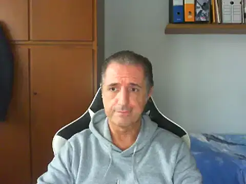 lliuk70mi online show from January 2, 2025, 12:46 pm