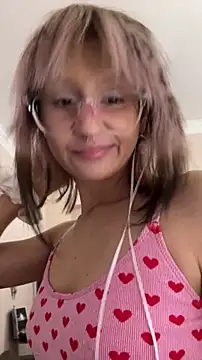 bigbabykiki online show from January 14, 2026, 5:46 am