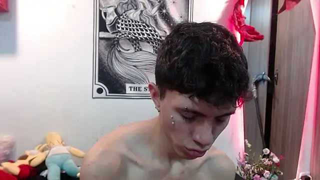 Snapshot of Justyn_Ross chatting on December 13, 2025, 11:54 pm Justyn Ross online show from December 13, 2025, 11:54 pm