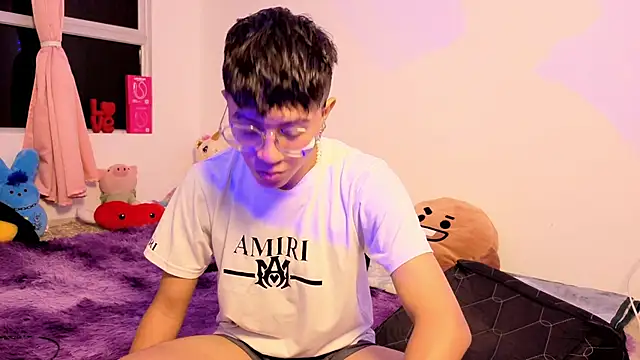 Snapshot of Justyn_Ross chatting on April 10, 2026, 1:22 am Justyn Ross online show from April 10, 2026, 1:22 am