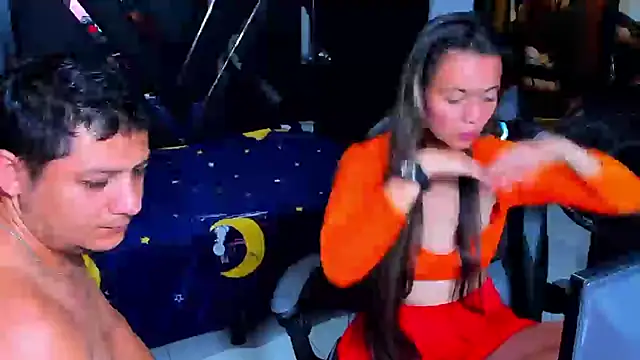 ValentinaAndTerry online show from December 22, 2024, 9:11 am