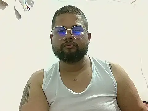 GABRIELGARCIA1313 online show from January 13, 2026, 8:03 pm