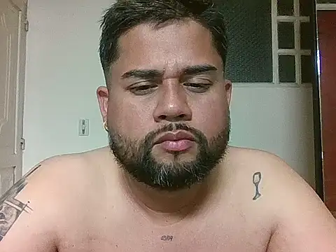 GABRIELGARCIA1313 online show from March 3, 2026, 9:42 pm