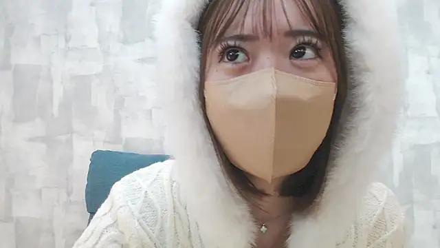 LOVE MOMO LOVE online show from January 12, 2025, 11:28 am