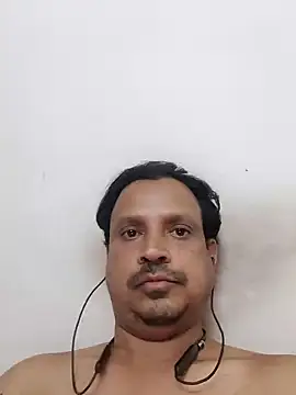 Snapshot of Raj1043 chatting on December 28, 2024, 11:30 am Raj1043 online show from December 28, 2024, 11:30 am