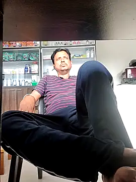 Raj1043 online show from October 31, 2025, 6:14 am