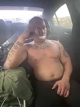 EatMyCake831 online show from December 22, 2024, 8:14 pm