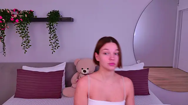 Snapshot of DanaLoved chatting on February 27, 2025, 8:17 am DanaLoved online show from February 27, 2025, 8:17 am