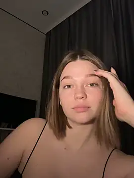 Snapshot of DanaLoved chatting on December 14, 2025, 7:51 pm DanaLoved online show from December 14, 2025, 7:51 pm