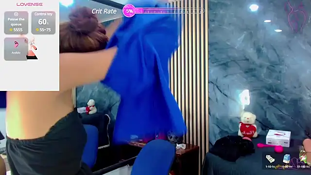 Isalombardi online show from March 13, 2025, 3:33 am