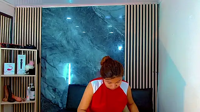 Isalombardi online show from October 23, 2025, 3:50 am