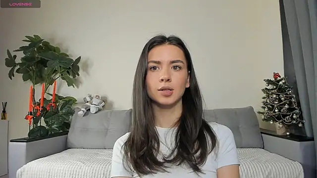 NicoleLuv online show from December 30, 2024, 4:51 pm